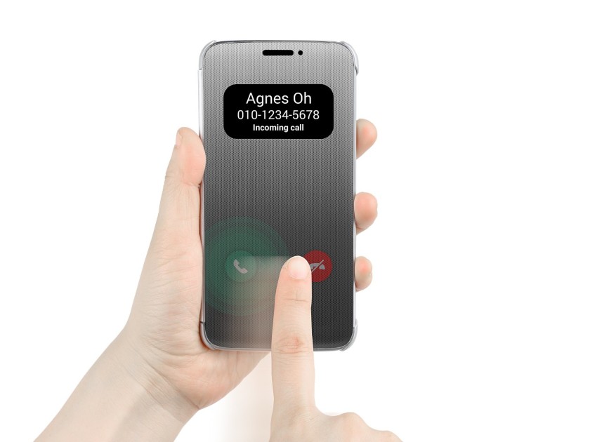 LG-Quick-Cover-Case-32-840x630