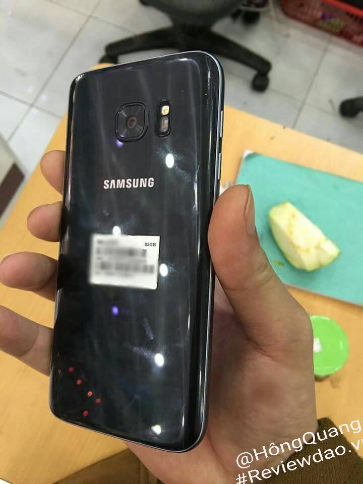 samsung-galaxy-s7-hands-on-leak