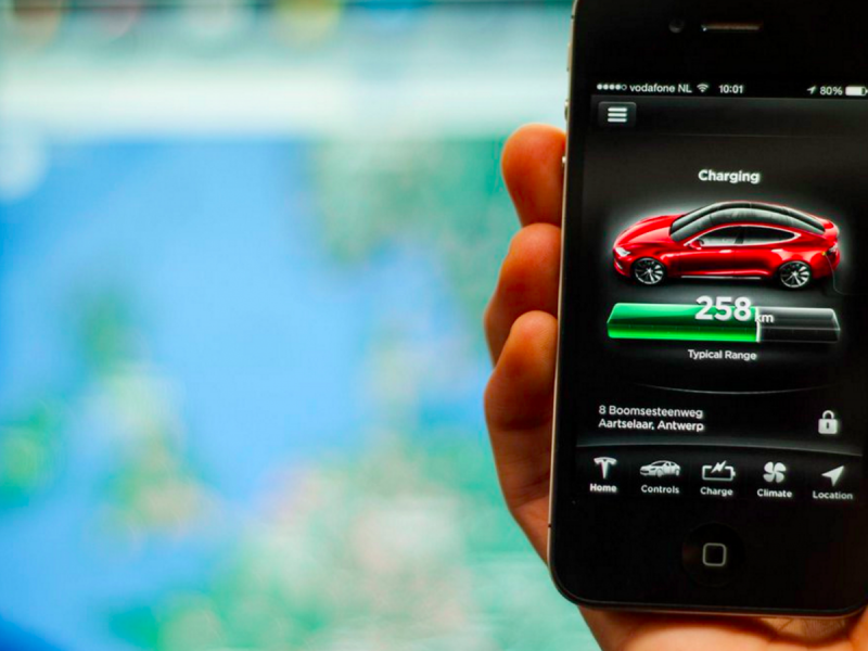 but-teslas-chief-technology-officer-recently-said-he-thinks-people-will-be-surprised-at-how-many-features-it-will-have