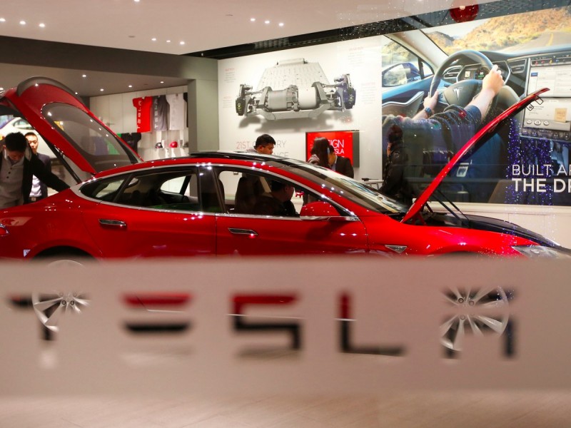 youll-be-able-to-pre-order-the-model-3-on-march-31