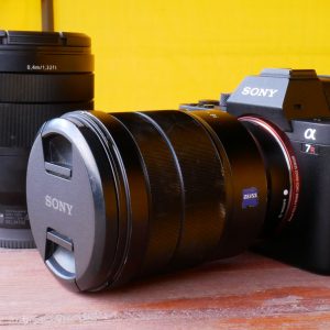 Sony a7R II mirrorless cu obiectivele Sony FE 24-70mm și Sony FE 16-35mm: păreri după o lună de utilizare