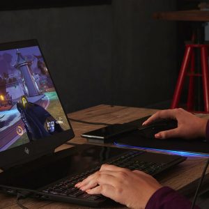 HP lansează primul laptop de gaming cu două ecrane