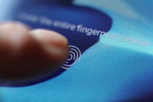 Se întâmplă în tech miercuri: Un defect major de securitate biometric a expus publicului peste 1 milion de amprente