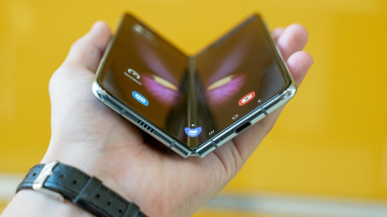 Samsung arată vânzările telefonului Galaxy Fold
