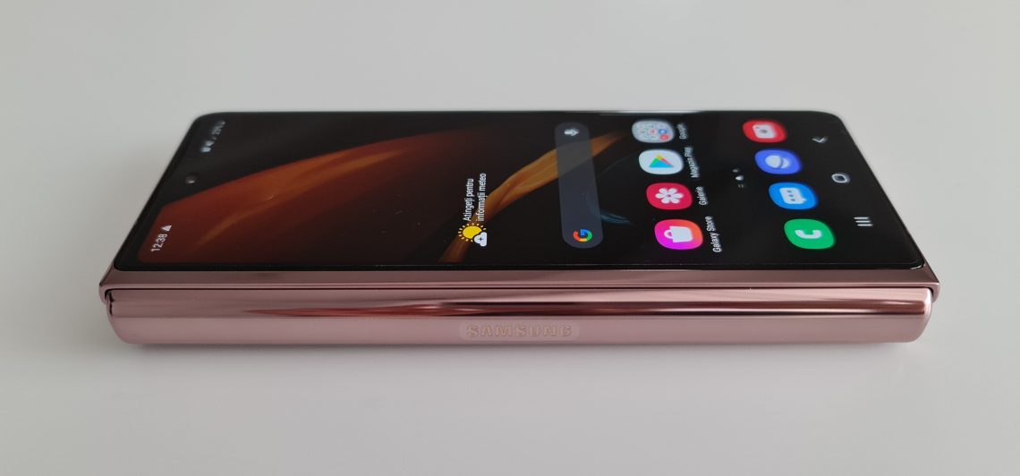 Samsung Galaxy Z Fold 2