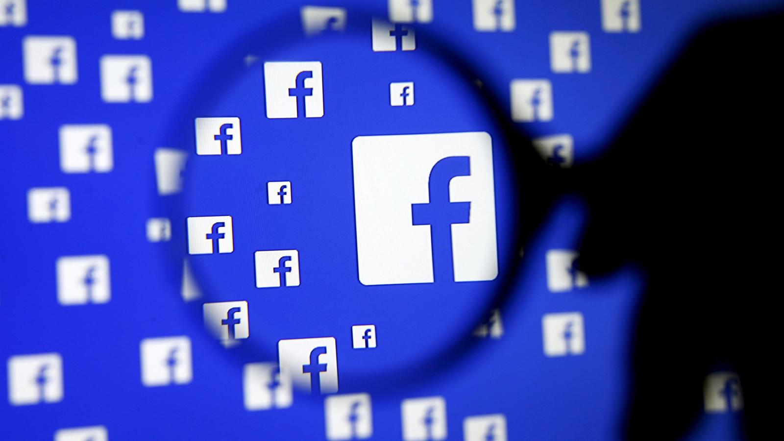 FTC dă în judecată Facebook