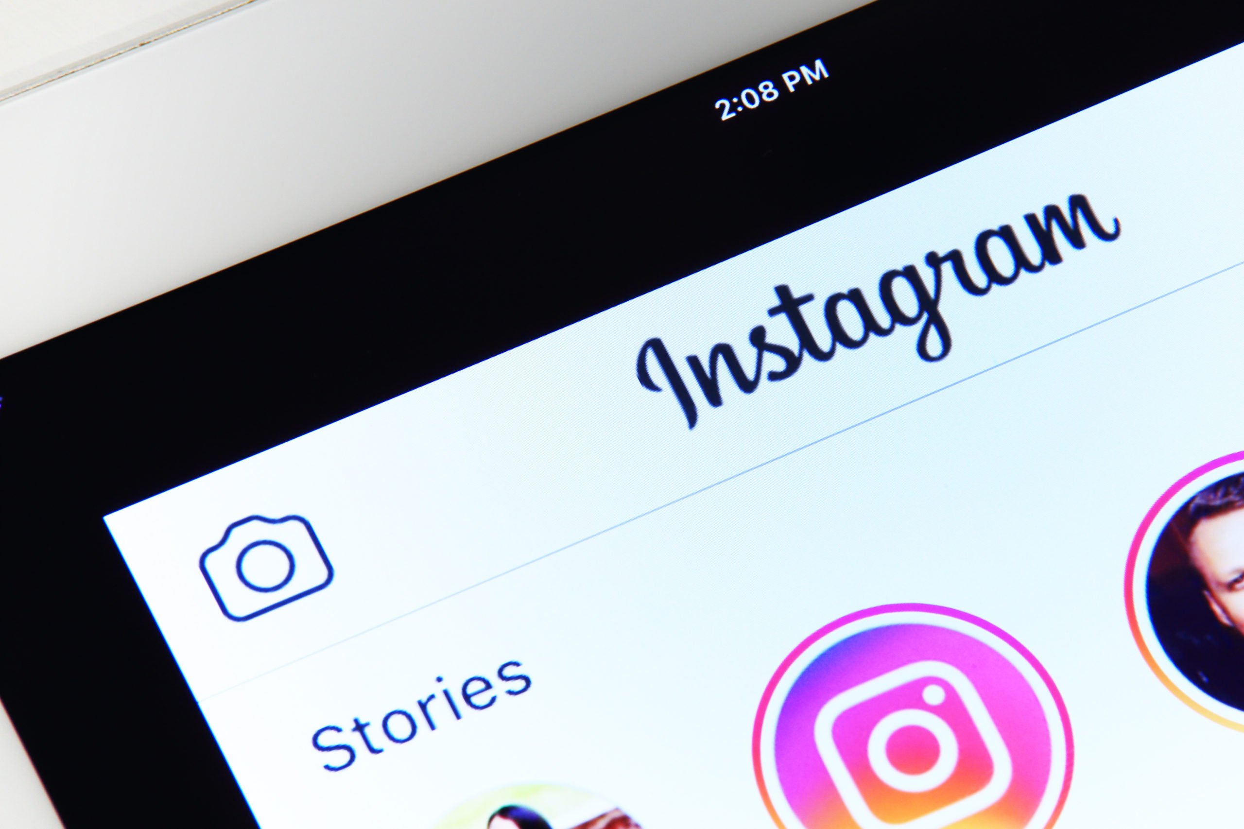 Instagram lucrează la un flux vertical pentru Stories