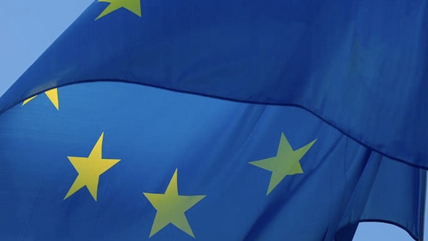 UE intervine în problema încălcării drepturilor de autor