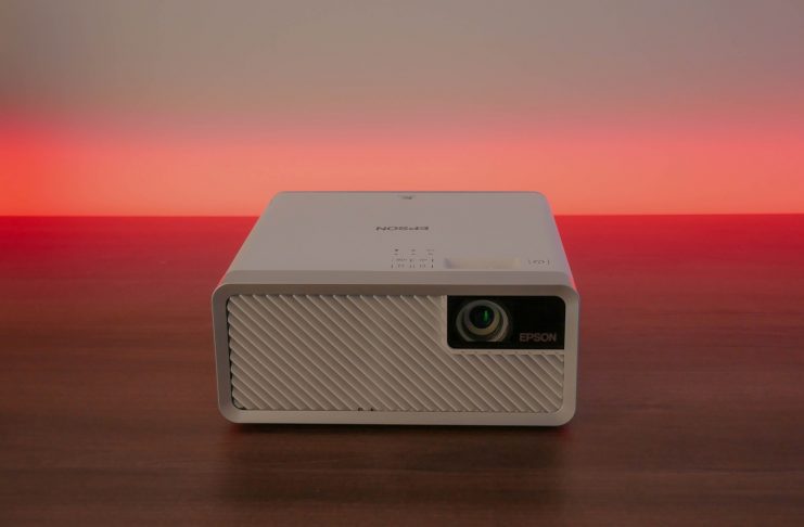 Epson EF-100W este sinonim cu diverstismentul spontan