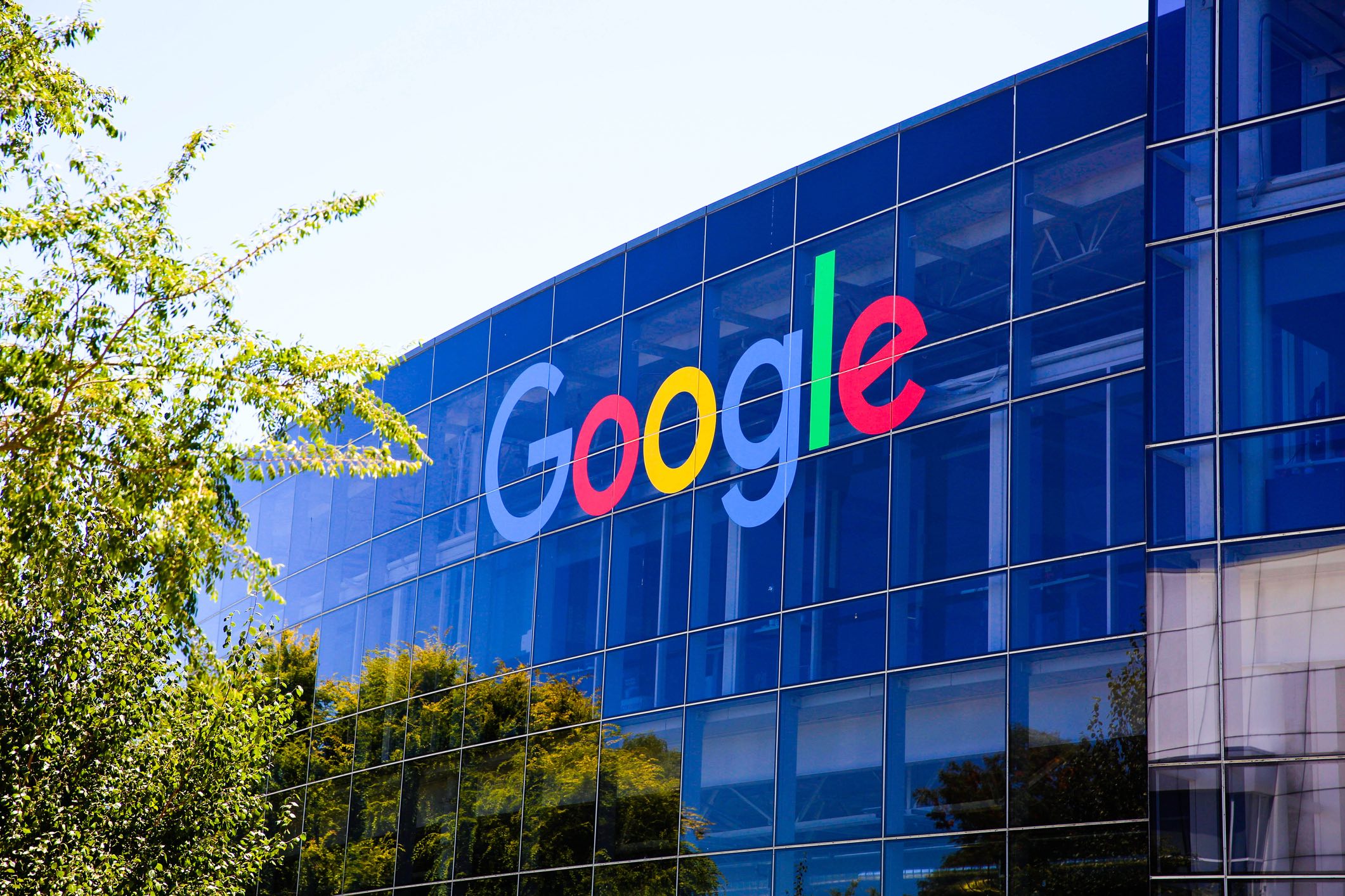 Google pasibil de plata a 2,4 miliarde de dolari