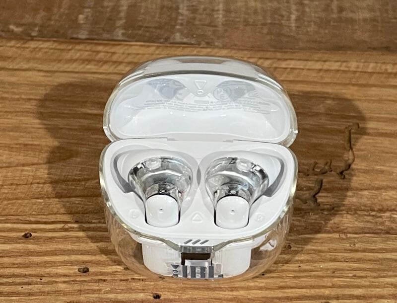 Revizuirea JBL Tune Flex Ghost Edition - O adevărată alternativă la AirPods 5 jbl tune flex ghost recenzie5 Recenzie JBL Tune Flex Ghost Edition - o adevărată alternativă la AirPods