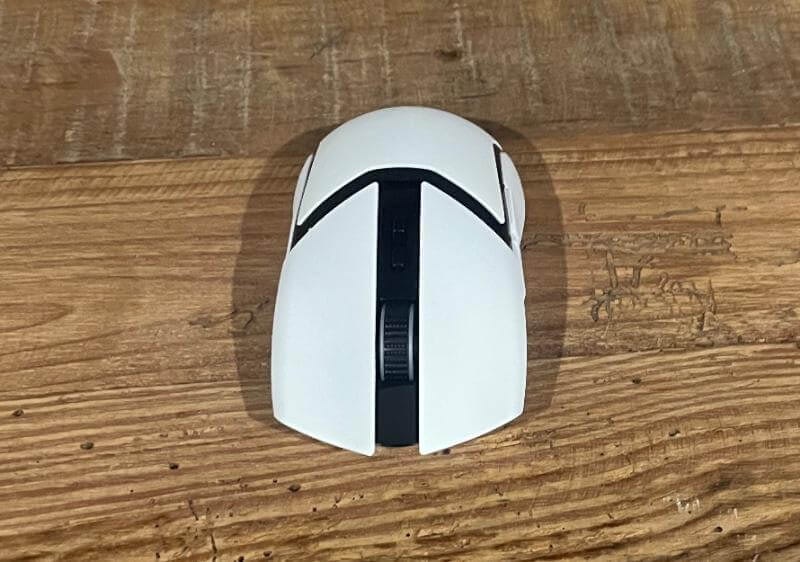 Razer Cobra Pro Review - Unul dintre cei mai buni șoareci de gaming din 2024 7 Razer Cobra Pro Review6 Razer Cobra Pro Review - Unul dintre cei mai buni mouse-uri de gaming din 2024