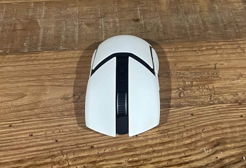 Razer Cobra Pro Review - Unul dintre cei mai buni șoareci de gaming din 2024 8 Razer Cobra Pro Review7 Razer Cobra Pro Review - Unul dintre cei mai buni mouse-uri de gaming din 2024