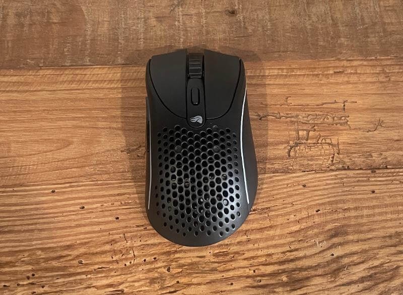 glorious model d 25 Glorious Model D 2 Wireless Review - unul dintre cei mai buni șoareci de gaming fără fir din jur