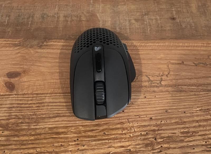 glorious model i 26 Glorious Model I 2 Wireless Review - Un mouse pentru jocuri fără fir cu o ergonomie excelentă
