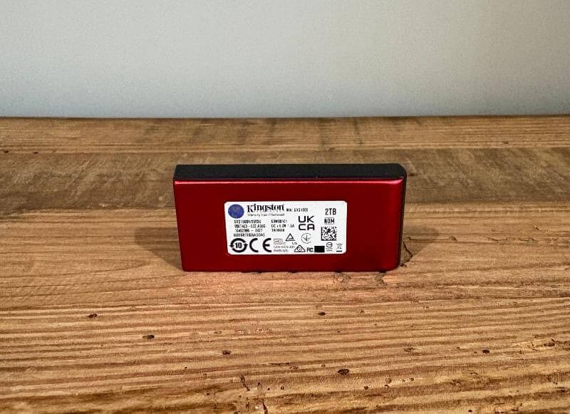 Recenzie Kingston XS1000 - Stocare de buzunar de mare viteză 6 kingston ssd review4 Kingston XS1000 Review - Stocare de buzunar de mare viteză