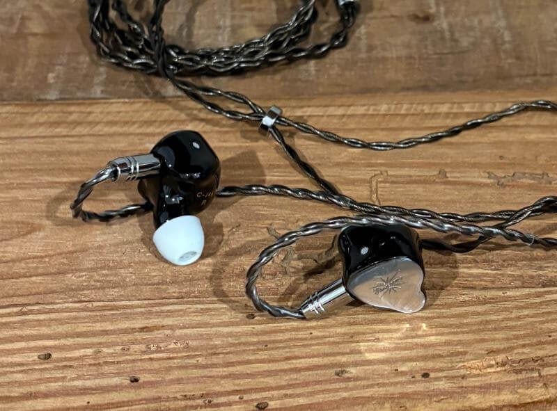 căști kiwi oct review7 Kiwi Ears KE4 Review: sunet de înaltă fidelitate și inginerie de precizie