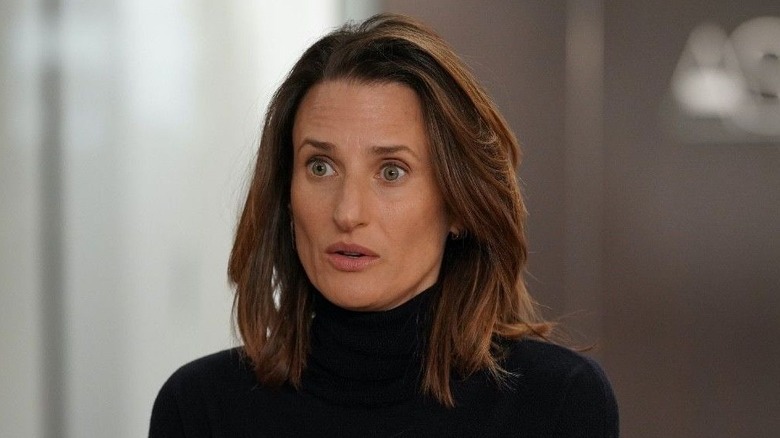 Andréa părând șocată Sună-mi agentul