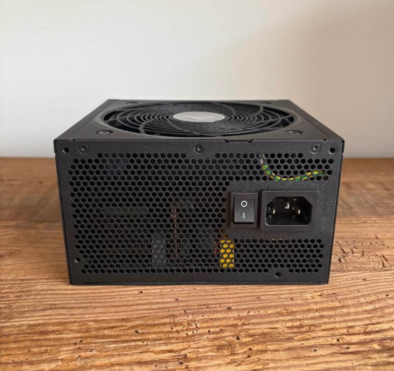 Gigabyte AORUS PSU Review6 Revizuirea PSU Gigabyte AORUS Elite 850W: Performanță și eficiență de alimentare