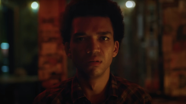 Owen pare zguduit într-un prim-plan din I Saw the TV Glow