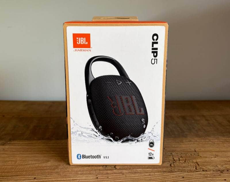 jbl clip 5 review6 JBL Clip 5 recenzie: difuzorul portabil suprem pentru sunet din mers