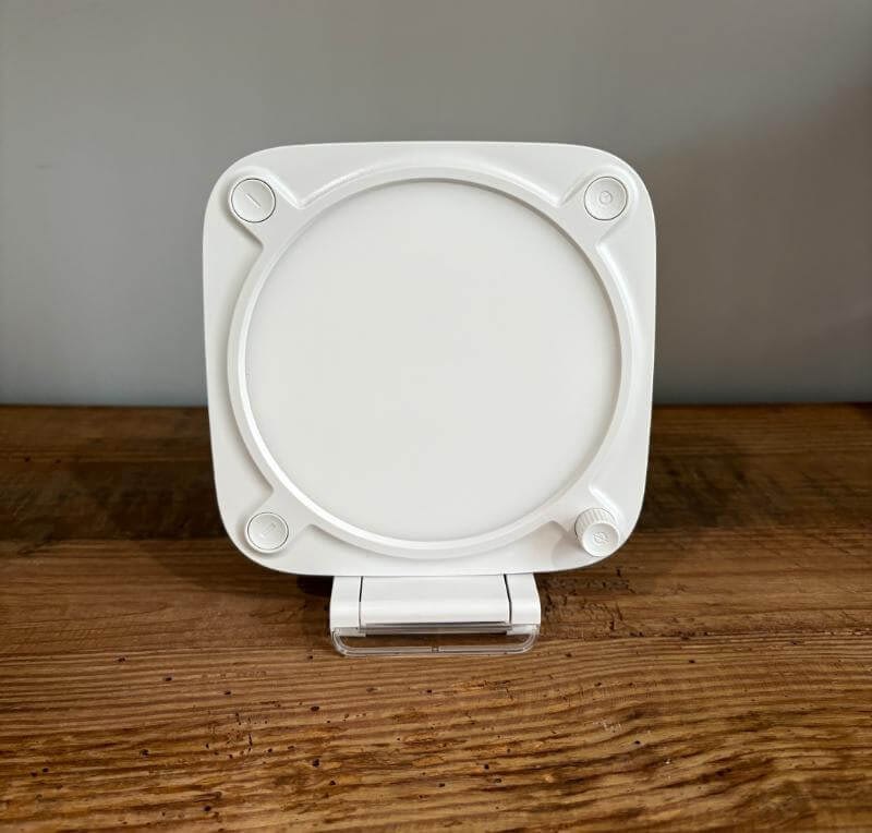 Key Light Neo Review: Crește-ți jocul de iluminare cu ușurință și versatilitate 3 elgato key liight neo review2 Key Light Neo Review: crește-ți jocul de iluminare cu ușurință și versatilitate