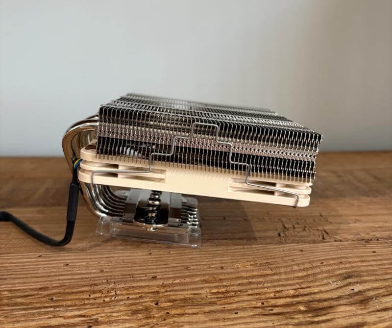 Recenzie noctua nh l12sx774 1 Recenzie Noctua NH-L12Sx77: Cel mai mic răcitor cu profil redus pentru construcții compacte