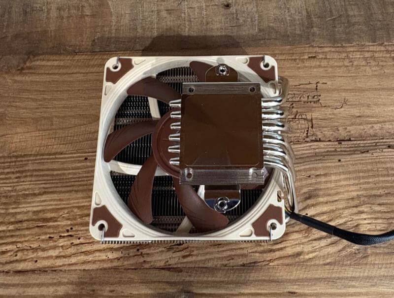 Recenzie noctua nh l12sx779 Recenzie Noctua NH-L12Sx77: Cel mai mic răcitor cu profil redus pentru construcții compacte