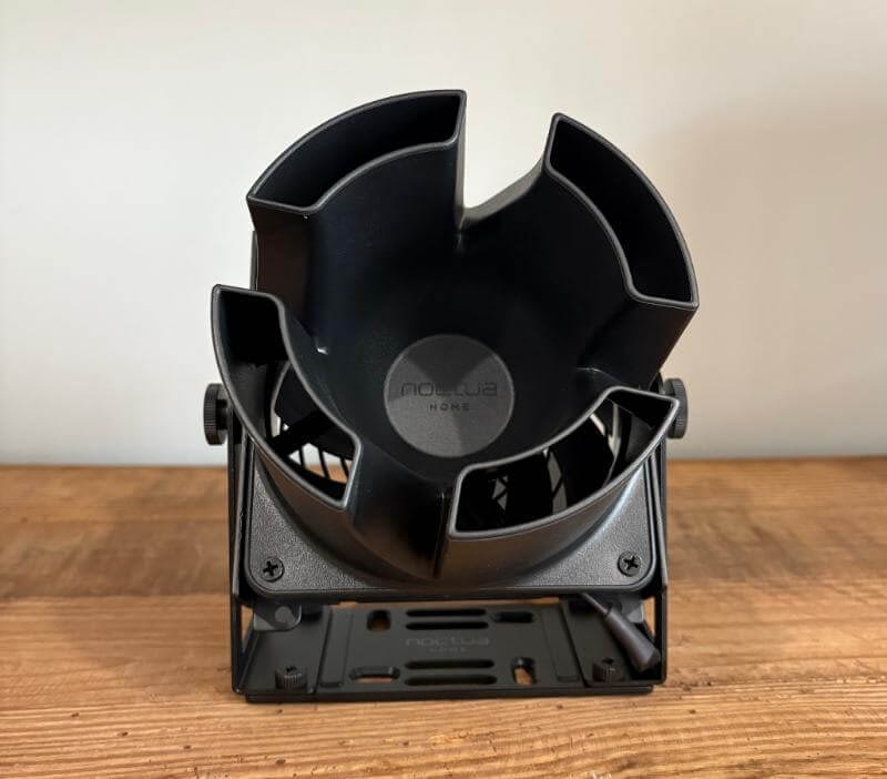Noctua Desk Fan Review5 Recenzie Noctua NV-FS1: Soluția de răcire multifuncțională