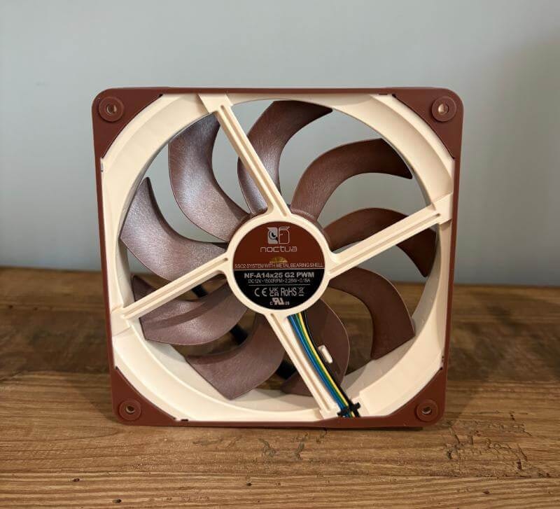 Noctua nf a14x25 g2 review2 Noctua NF-A14x25 G2 PWM Review: Cel mai bun ventilator de 140 mm pentru o răcire silențioasă și eficientă
