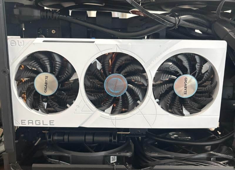 Gigabyte 4070 Ti Super Eagle OC Review4 Gigabyte RTX 4070 Ti SUPER Eagle OC: Performanță excepțională cu design premium