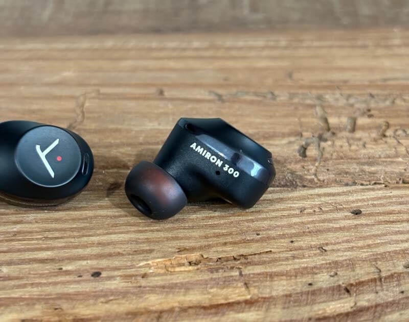 Beyer amiron 300 review6 Beyerdynamic AMIRON 300 Review: Designul elegant se întâlnește cu performanța practică