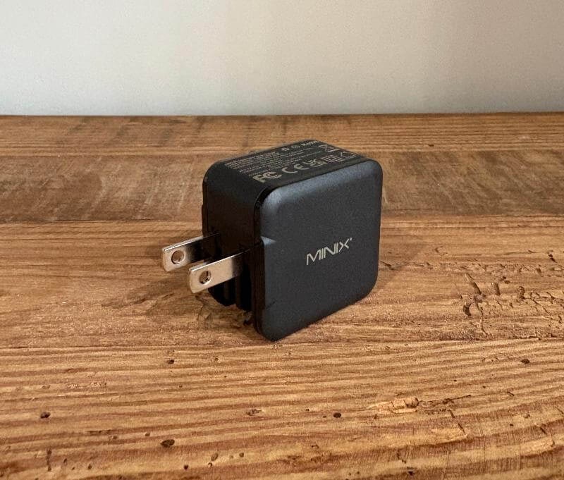 Minix Neo P1 Mini Review7 Minix Neo P1 Mini Review - Încărcare compactă eficientă