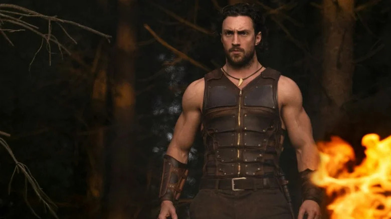 Kravenul lui Aaron Taylor-Johnson arată serios în Kraven vânătorul