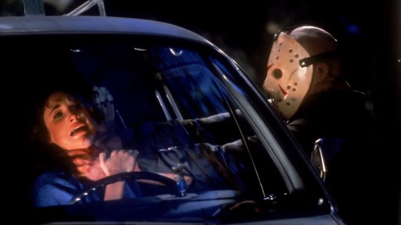 Jason Voorhees a sufocat o fată prin geamul unei mașini în Vineri 13: Partea 3