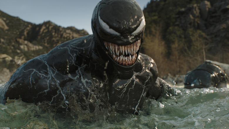 Venom merge la o baie în Venom: The Last Dance