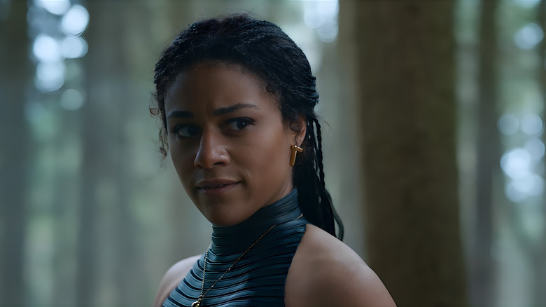 Calypso este gata de luptă în Kraven Vânătorul