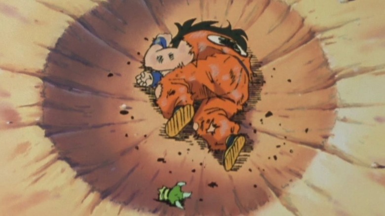 Yamcha zace învins într-un crater din Dragon Ball Z