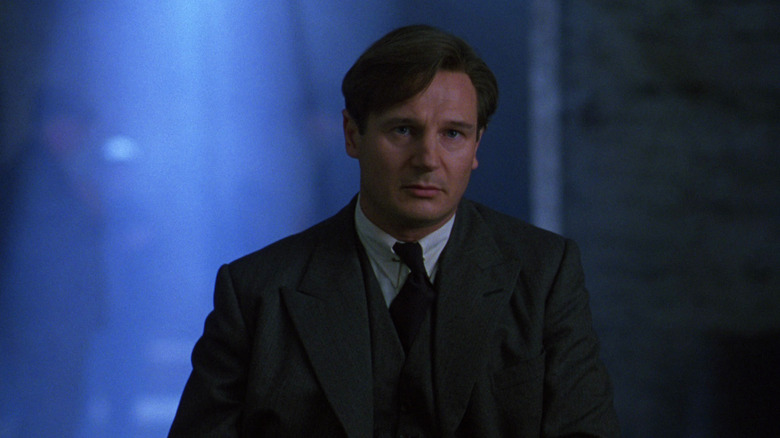 Liam Neeson în rolul lui Michael Collins în Michael Collins