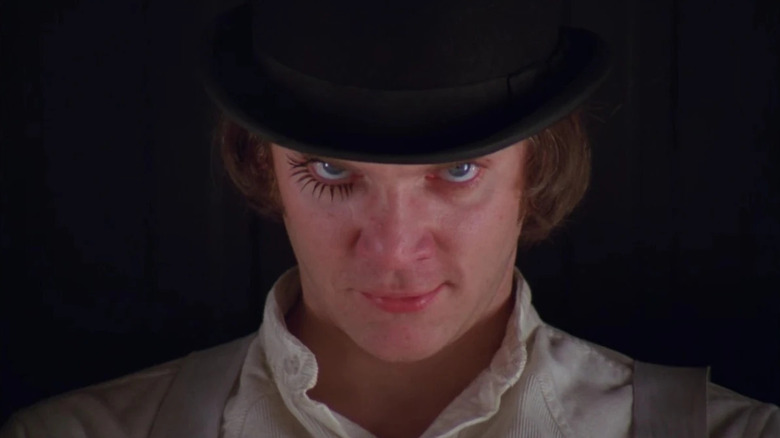 Malcolm McDowell ca Alex DeLarge în A Clockwork Orange