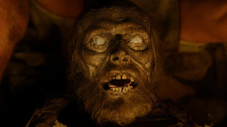 Willem Dafoe ca șeful decapitat al lui Heimir în The Northman