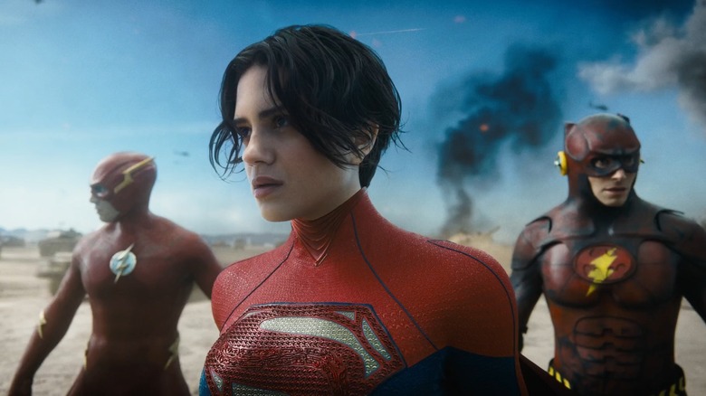 Supergirl și cei doi Barry Allen din The Flash