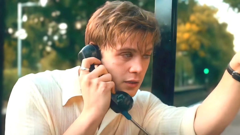 Dexter primește un telefon devastator într-o zi