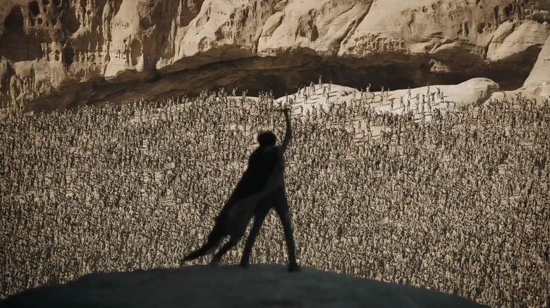 Paul conduce mulțimea Fremen în Dune: Partea a doua