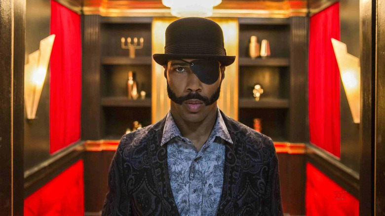 Domnul ______ de la Sorry to Bother. Purtați o șapcă melon și un plasture pentru ochi