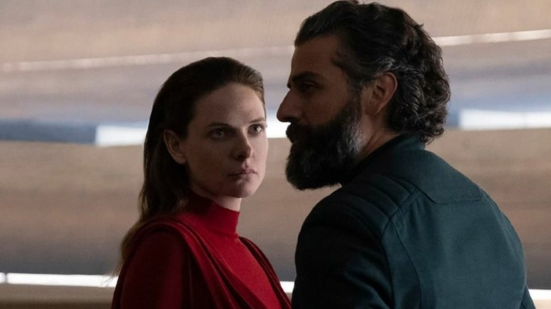 Jessica și Duke Leto au o conversație în Dune