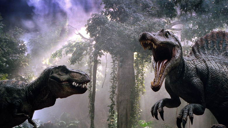 T-Rex luptând cu spinosaurul din Jurassic Park III