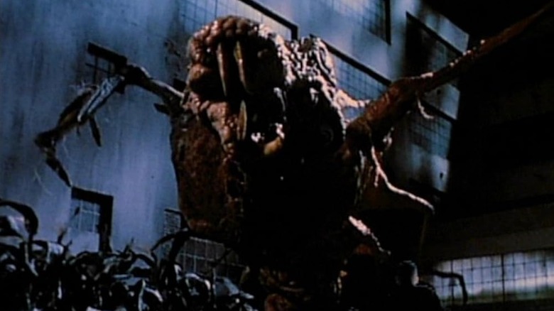 Cel care Walsk în spatele rândurilor, așa cum se vede la copiii porumbului III: recolta urbană.