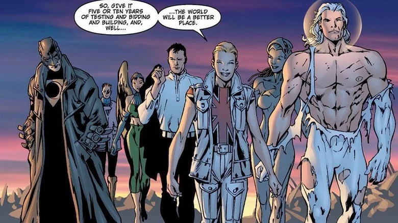 Jenny Sparks susținând un discurs înconjurat de membri ai autorității