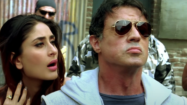Sylvester Stallone se află în fața Simrita Rai de Kareena Kapoor în Kambakkht Ishq